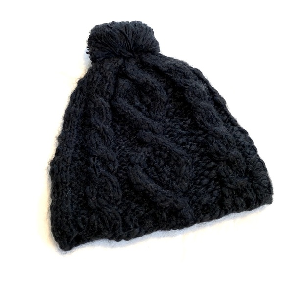 FOURSQUARE Floral Crochet Pom Knit Beanie - Picture 7 of 11